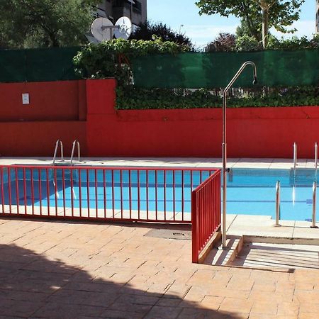 마드리드 Vivienda Familiar Con Jardin Junto A Ifema 아파트 외부 사진