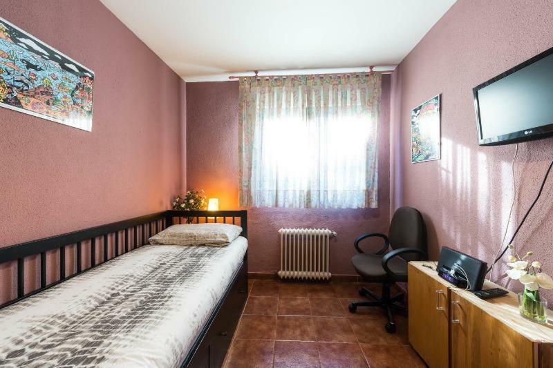 마드리드 Vivienda Familiar Con Jardin Junto A Ifema 아파트 외부 사진