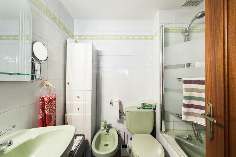 마드리드 Vivienda Familiar Con Jardin Junto A Ifema 아파트 외부 사진