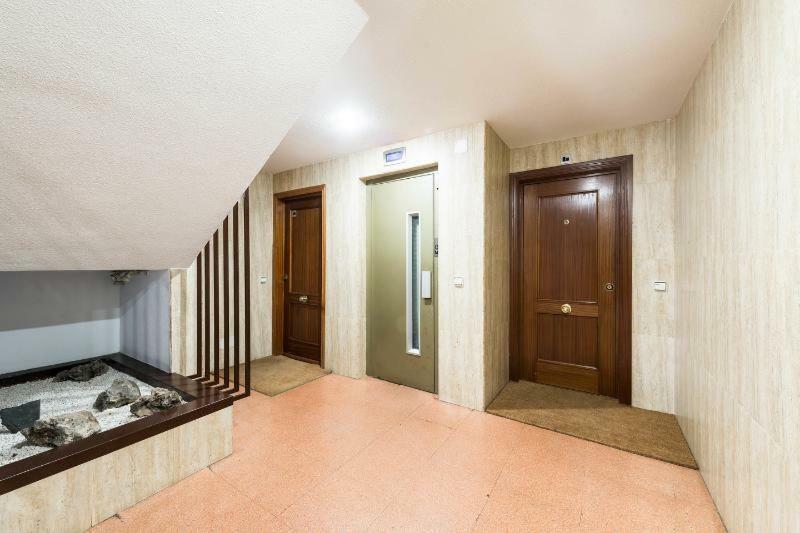 마드리드 Vivienda Familiar Con Jardin Junto A Ifema 아파트 외부 사진