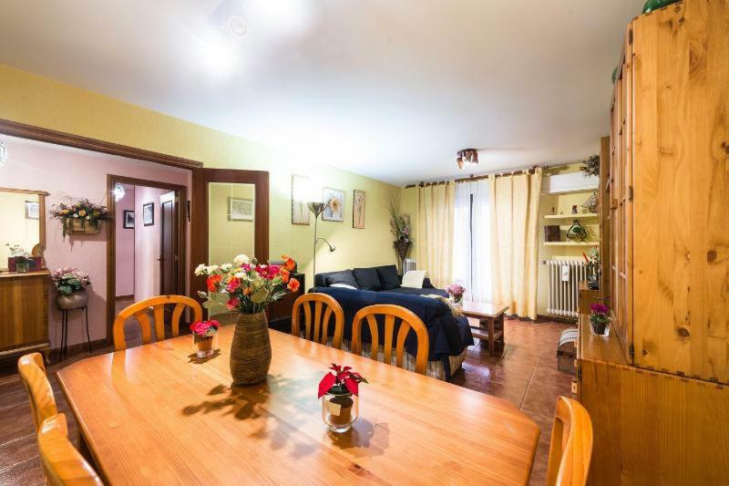 마드리드 Vivienda Familiar Con Jardin Junto A Ifema 아파트 외부 사진
